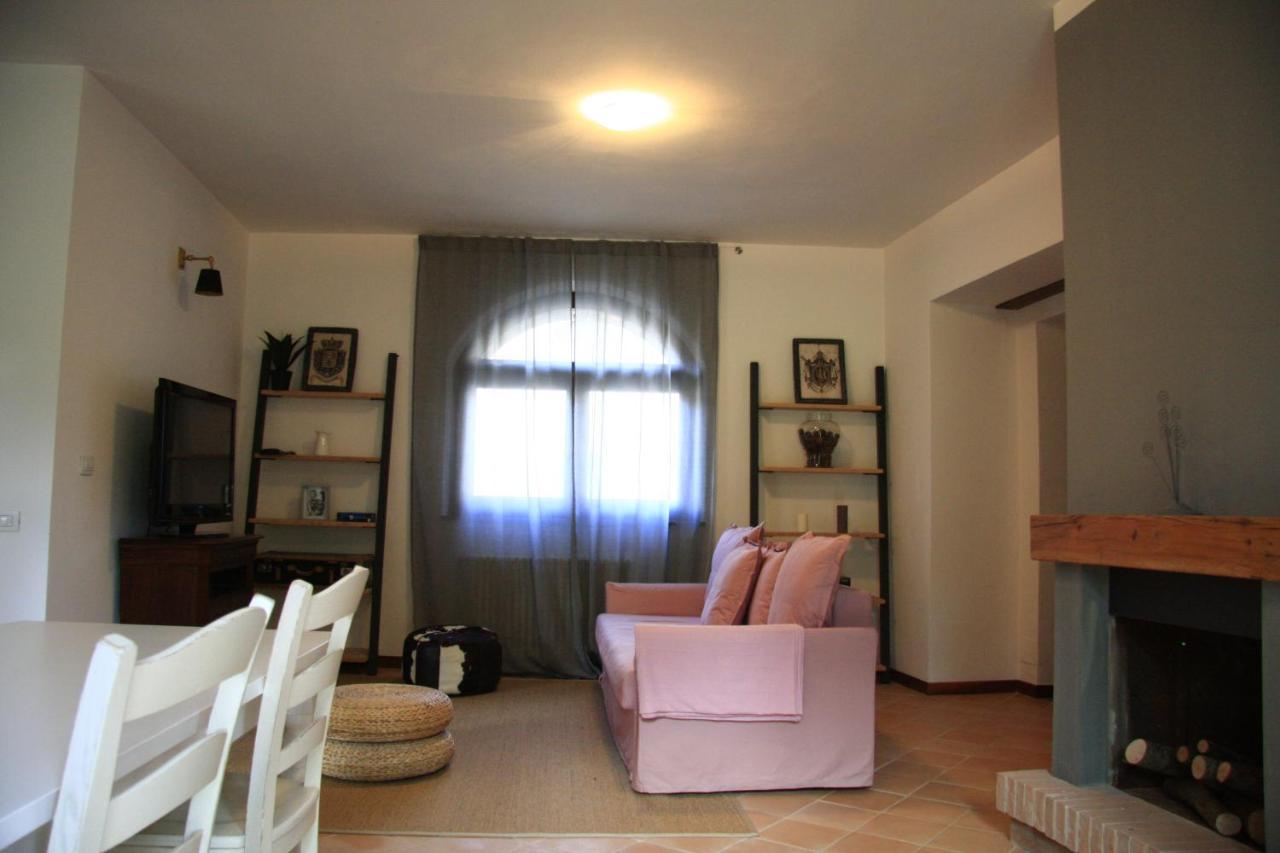 Ht Castello Di Campolongo Aparthotel Valfabbrica Buitenkant foto