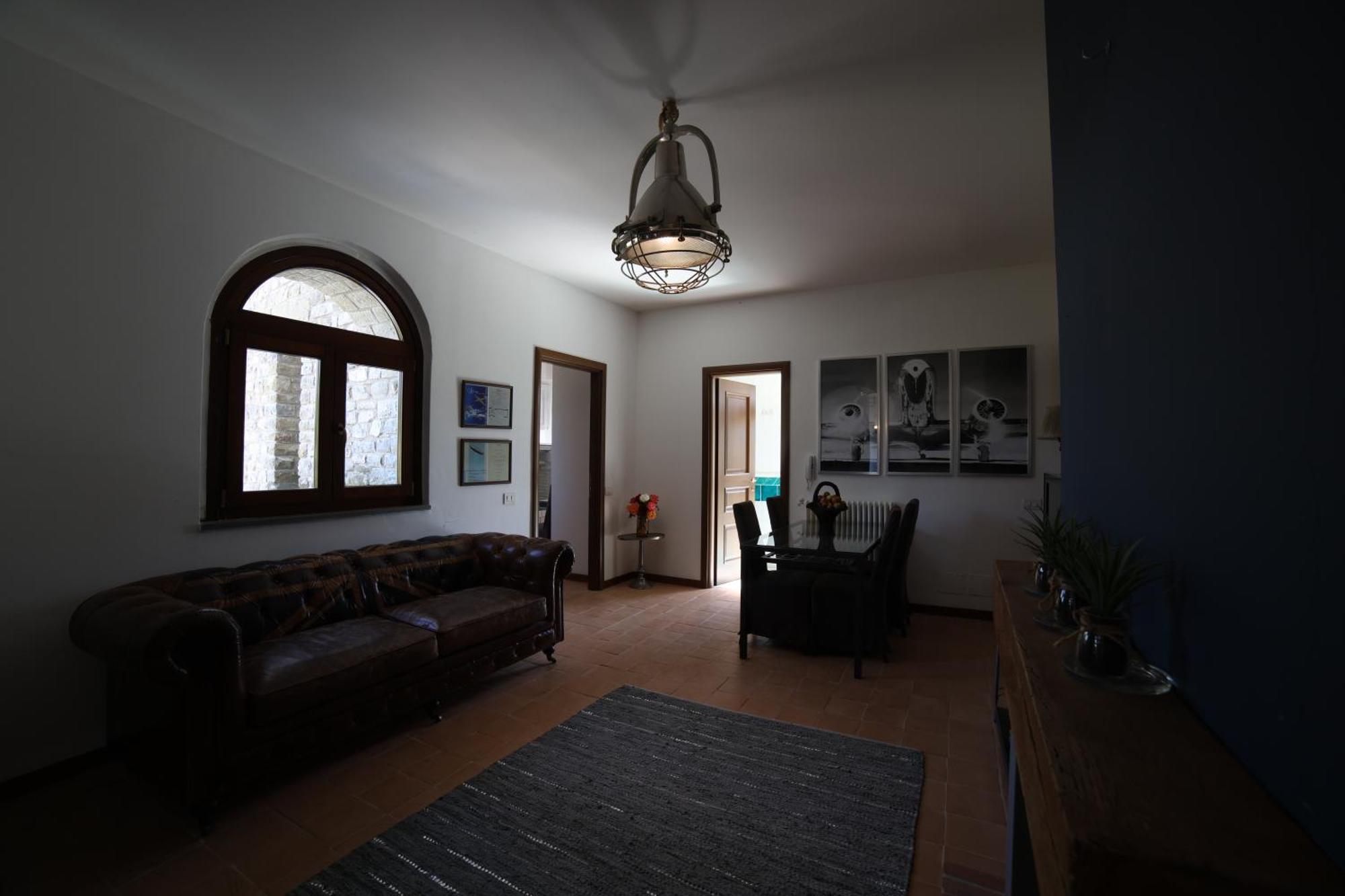 Ht Castello Di Campolongo Aparthotel Valfabbrica Buitenkant foto